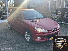 Peugeot 206 - 1.4 Air-line 3 rijd en schakelt top koopje hoor