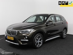 BMW X1 - SDrive 2.0i 192Pk Aut-8 | Clima | Leder | Cruise | Head-up display | Stoelverw. | Xenon |