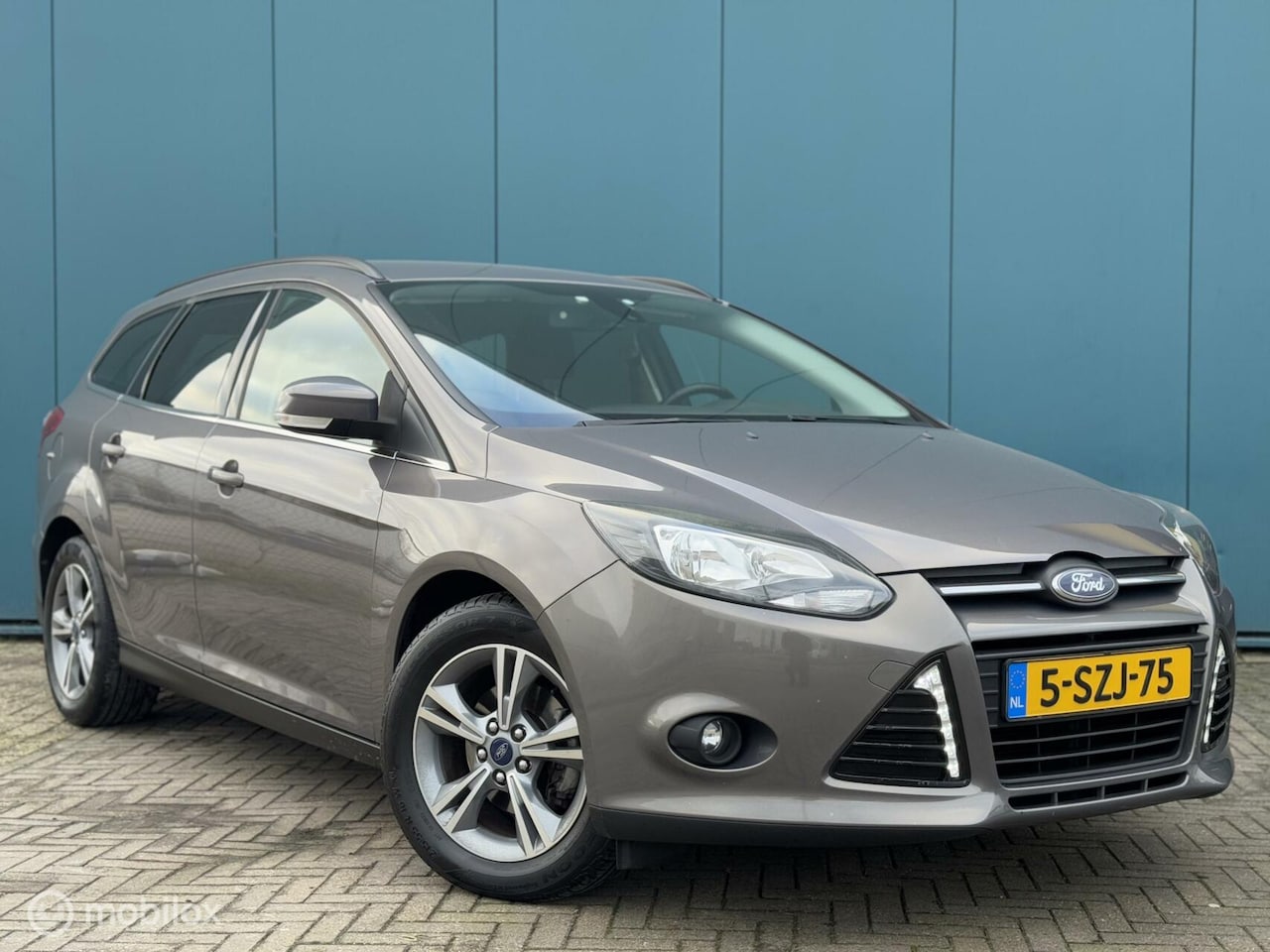 Ford Focus Wagon - 1.0 EcoBoost Edition Airco Cruise-Control - AutoWereld.nl