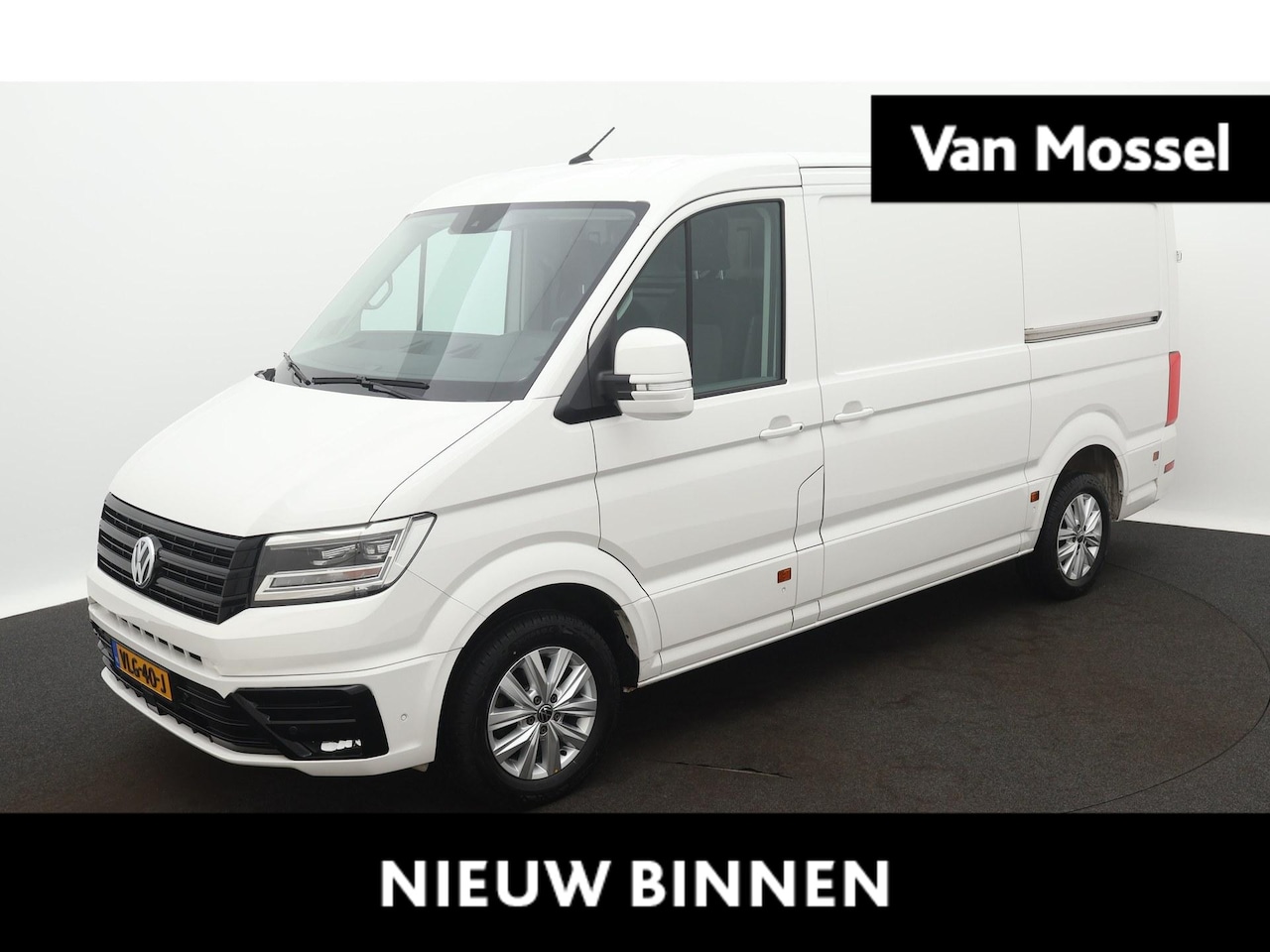 Volkswagen Crafter - 35 2.0 TDI L3H2 Highline | Automaat | Adaptive cruise control | Parkeerhulp voor + achter - AutoWereld.nl