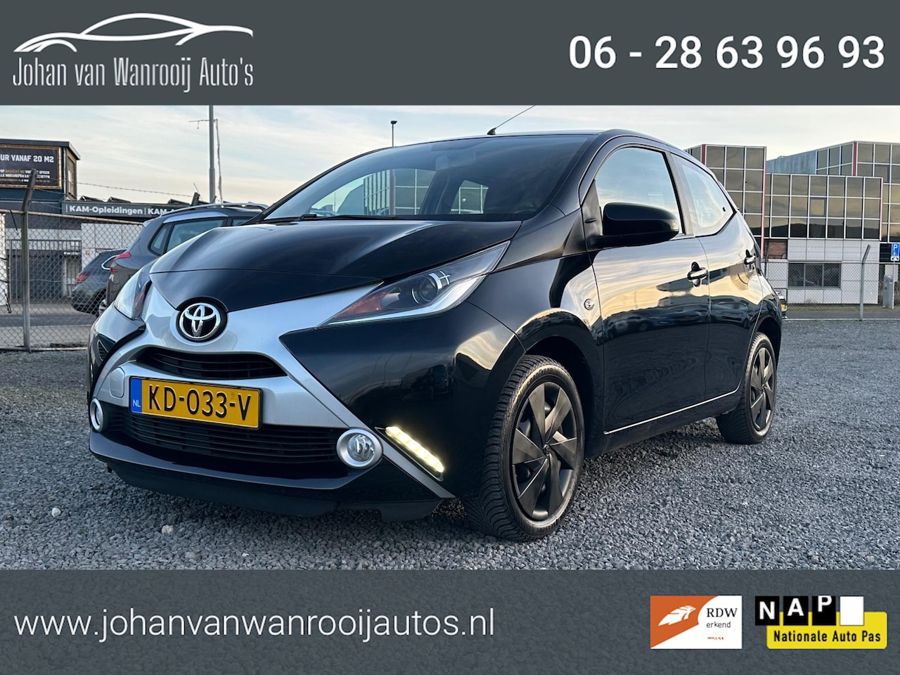 Toyota Aygo - 1.0 VVT-i x-play/CAMERA/NAVI/NW APK - AutoWereld.nl