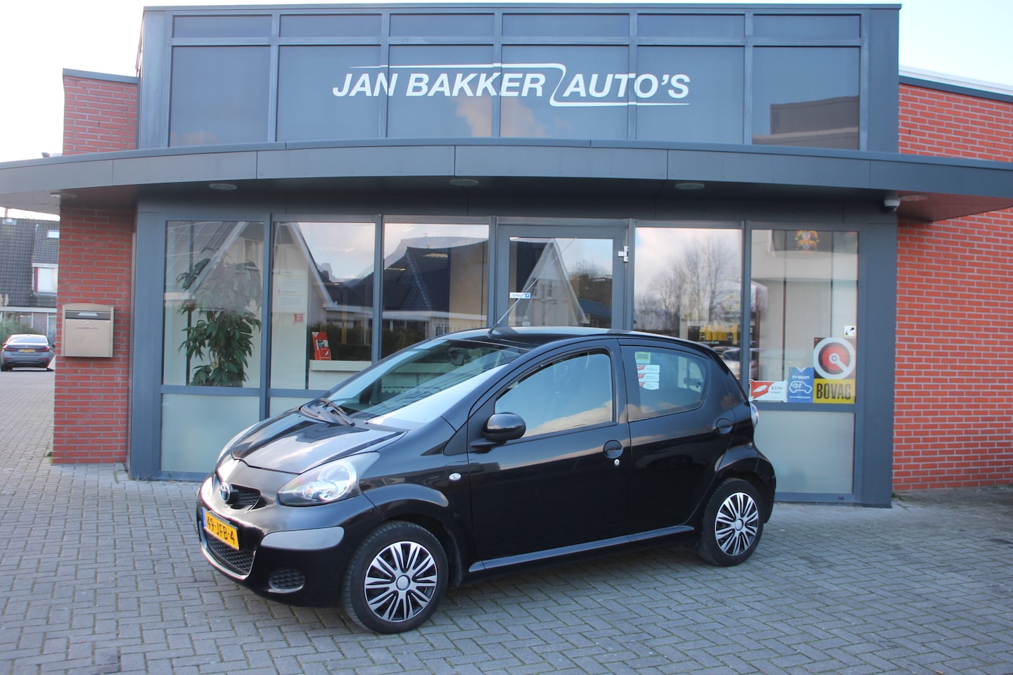 Toyota Aygo - 1.0-12V Access ✅ 5 Deurs ✅ 1 jaar garantie ✅ Rijklaar ✅ - AutoWereld.nl