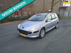 Peugeot 307 Break - 2.0-16V XT LEUKE AUTO ZO INGERUILD DUS ZO WEG PRIJSJE