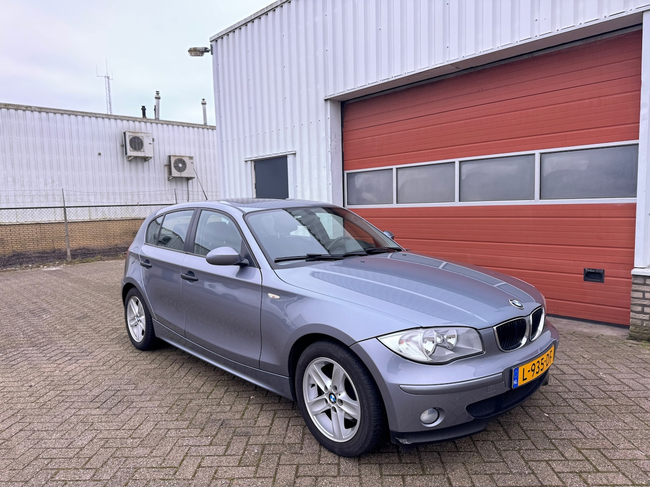 BMW 1-serie - 118i 118i - AutoWereld.nl