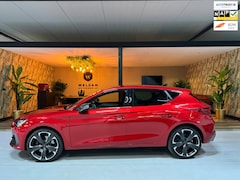 CUPRA Leon - 1.4 e-Hybrid VZ Business Garantie Sfeer CarPlay StuurVW StoelVW Lane Parksensor Navi ACC S