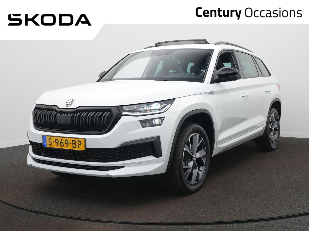 Skoda Kodiaq - 1.5 TSI Sportline Business 7p. / Panodak / Elek. Trekhaak / Adap. Cruise - AutoWereld.nl