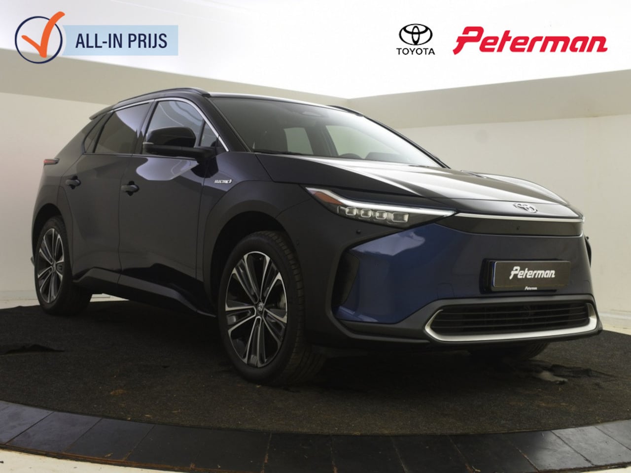 Toyota bZ4X - Launch Premium | Panoramadak | Trekhaak | All seasons - AutoWereld.nl