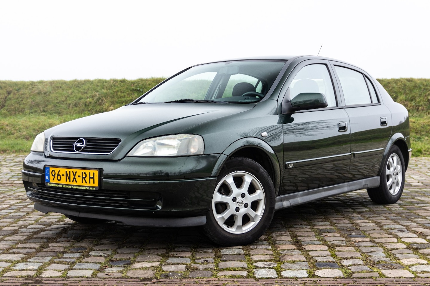 Opel Astra - 1.6 Njoy - AutoWereld.nl