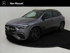 Mercedes-Benz GLA-Klasse - 180 Star Edition / AMG Line/ Night/ Panoramadak/ El. Trekhaak