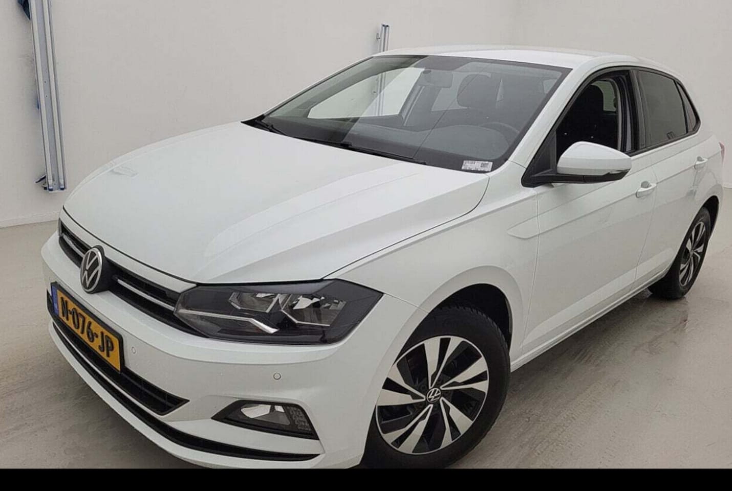 Volkswagen Polo - 1.0 TSI Comfortline 95 PK | Automaat | Stoelverwarming | Parkeersensoren | Apple Carplay | - AutoWereld.nl