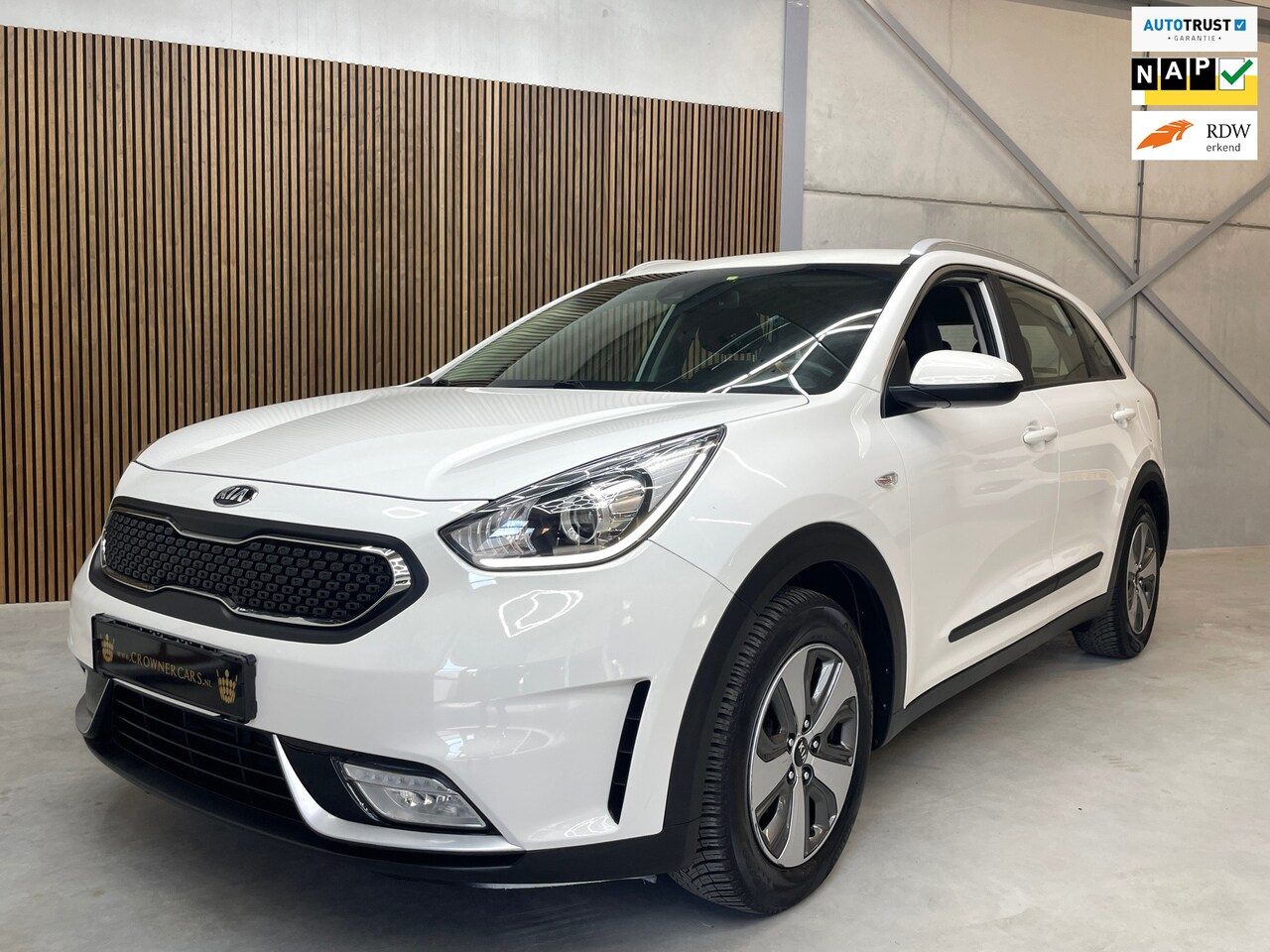 Kia Niro - 1.6 GDi Hybrid DynamicLine 1.6 GDi Hybrid DynamicLine - AutoWereld.nl