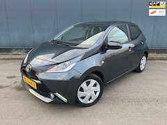 Toyota Aygo - 1.0 VVT-i x-play-Bluetooth-Airco-5DRS-NAP