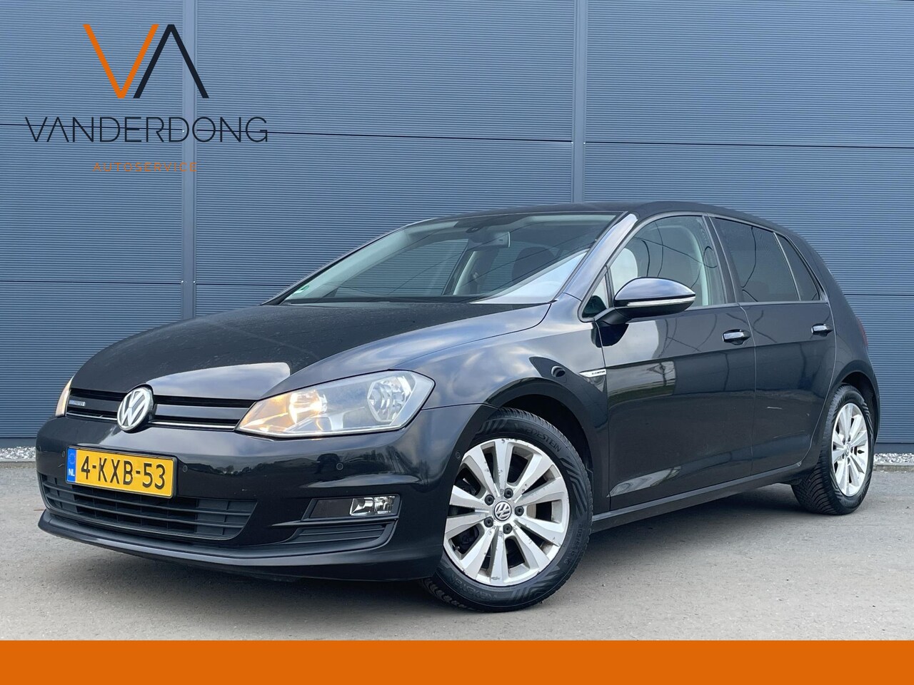 Volkswagen Golf - 1.6 TDI Highline BlueMotion 1.6 TDI Highline BlueMotion - AutoWereld.nl