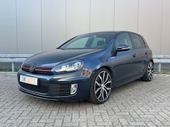 Volkswagen Golf - 2.0 GTI Led Xenon / Navigatie / 5 Deurs