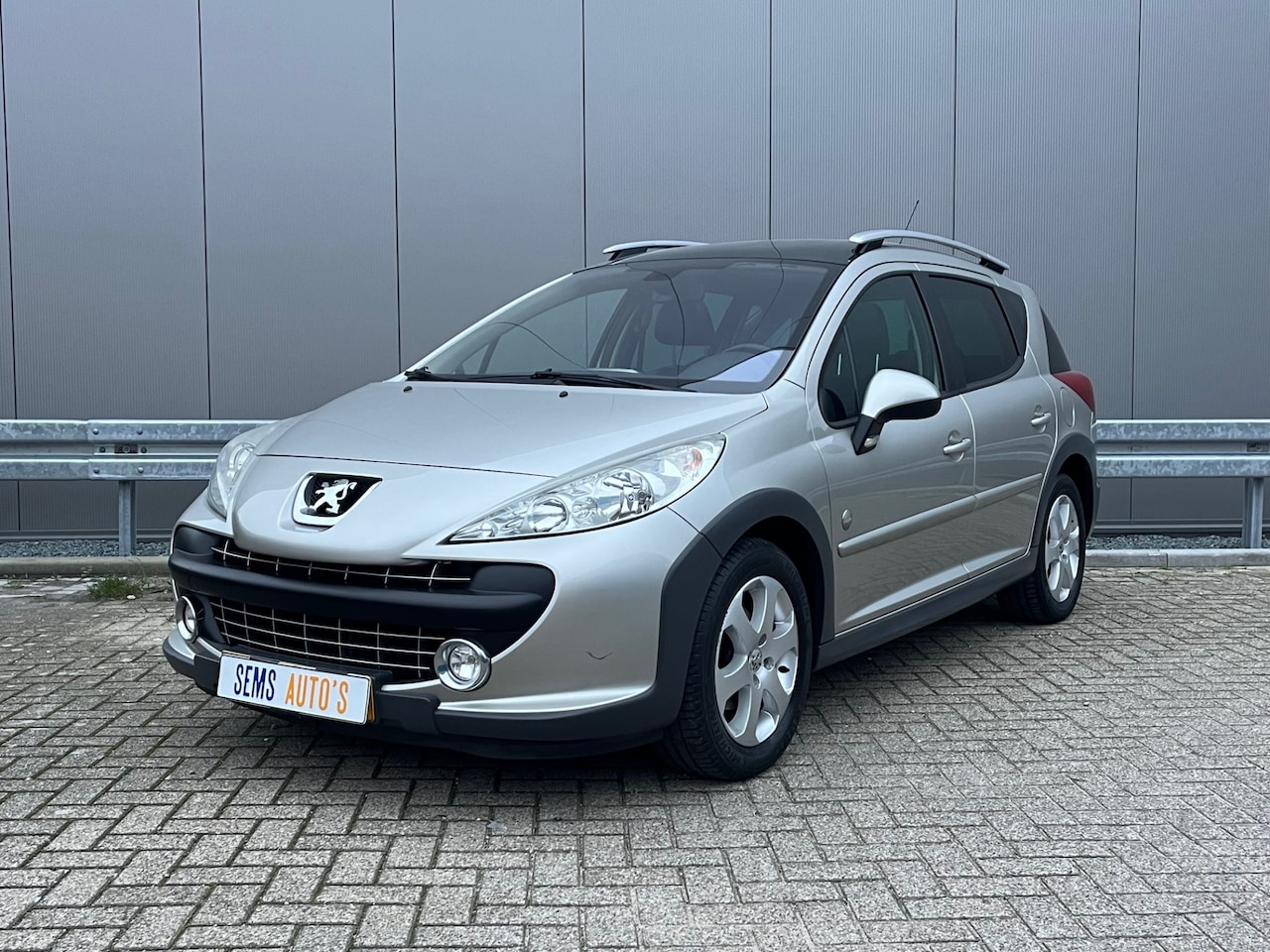 Peugeot 207 SW Outdoor - 1.6 VTi Sublime Clima / Pano / Cruise - AutoWereld.nl