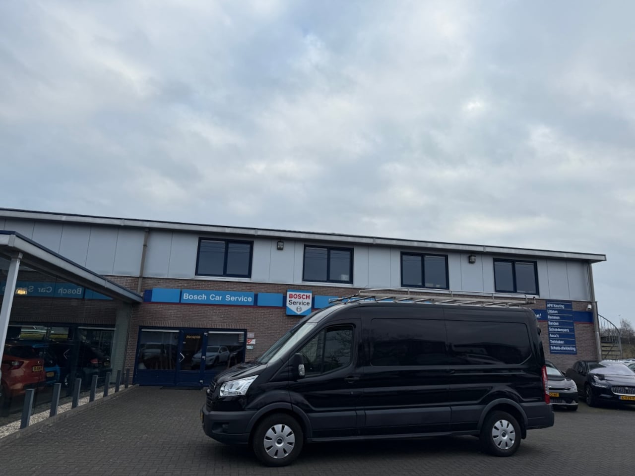 Ford Transit - 2.0 TDCI 96kw | L3H2 Trend 3-Pers | Airco - AutoWereld.nl