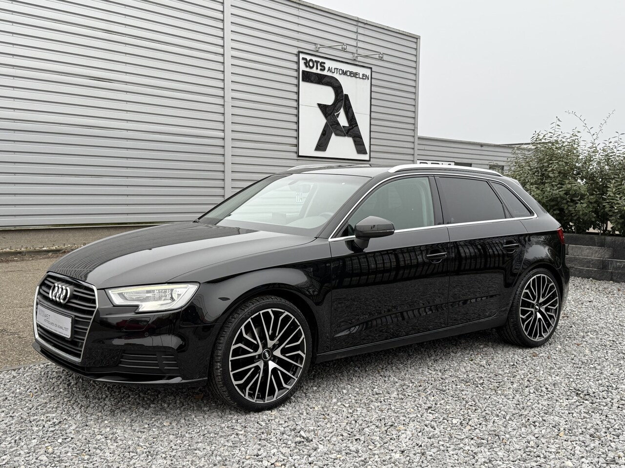 Audi A3 Sportback - 1.4 TFSI CoD S-Tronic Sport Navi|Virtueel|Cruis|Media Zwart - AutoWereld.nl