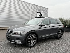 Volkswagen Tiguan - 1.4 TSI ACT DSG Highline Pano|Virtuel|Keyles|Camera|ACC Grijs