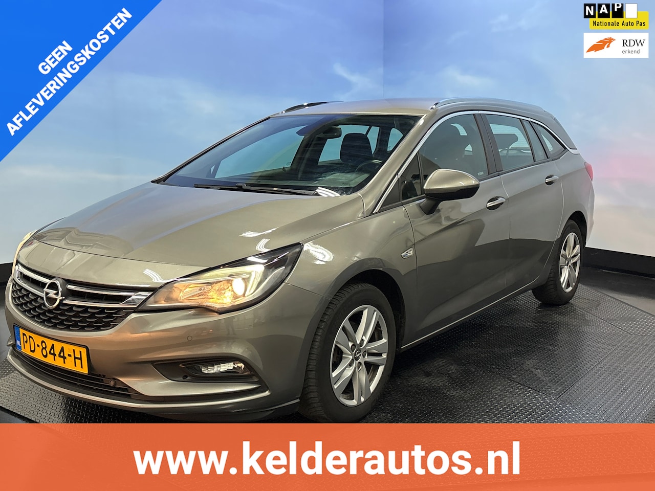 Opel Astra Sports Tourer - 1.4 Turbo Online Edition Navi, Cruise, Clima, Trekhaak - AutoWereld.nl