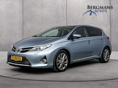 Toyota Auris - 1.8 Hybrid Executive // PANO // STOEL VERWARMING // PDC //