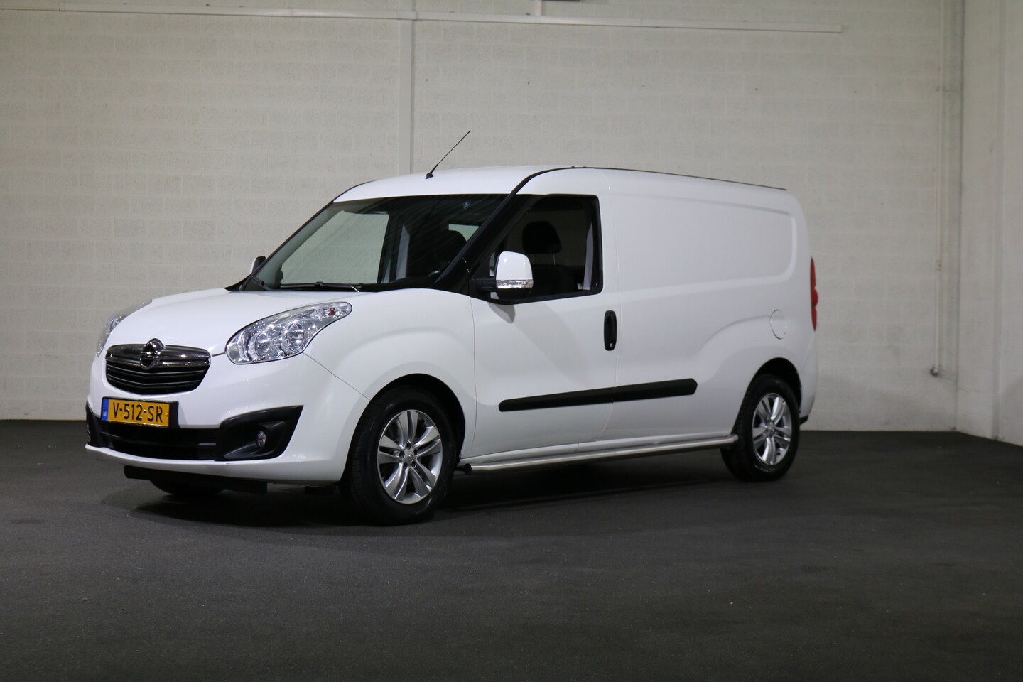 Opel Combo - 1.3 CDTi L2 H1 Sport Koelwagen - AutoWereld.nl
