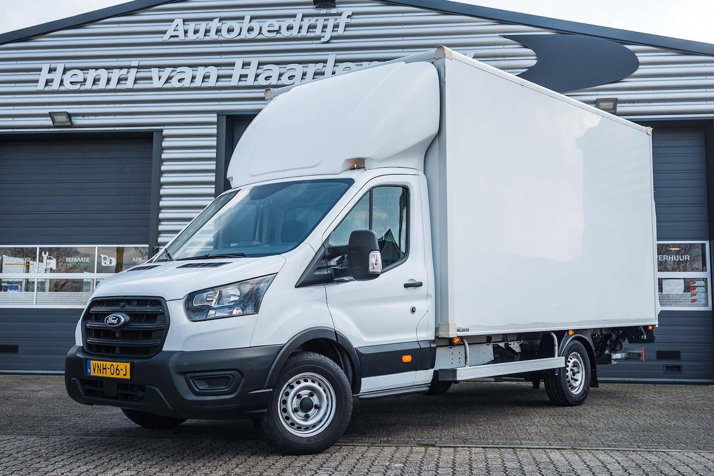 Ford Transit - 350 2.0 TDCI L5H1 Ambiente Skeletal 350 2.0 TDCI L5H1 Ambiente Skeletal - AutoWereld.nl