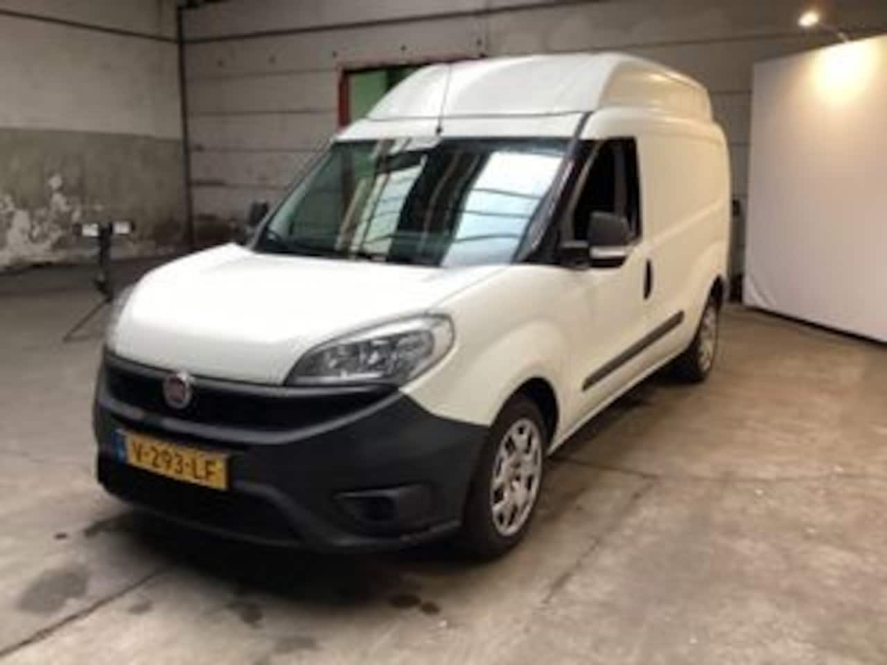 Fiat Doblò Cargo - 1.6 MJ L2H2 XL 1.6 MJ L2H2 XL - AutoWereld.nl