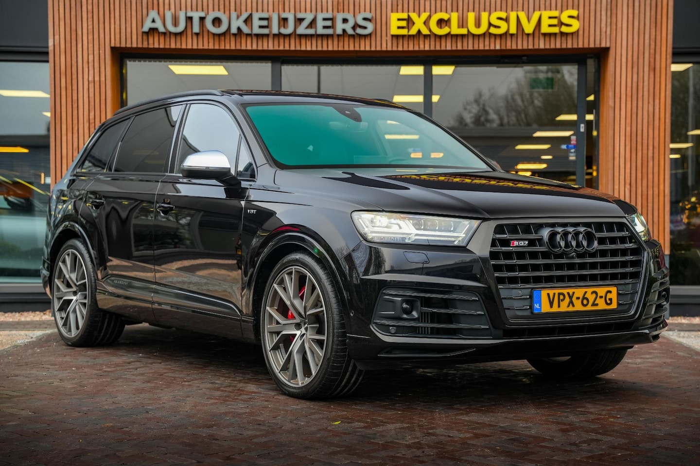 Audi SQ7 - 4.0 TDI SQ7 quattro Panoramadak Carbon 360Cam Matrix LED BOSE Trekhaak Grijs kenteken 22'' - AutoWereld.nl