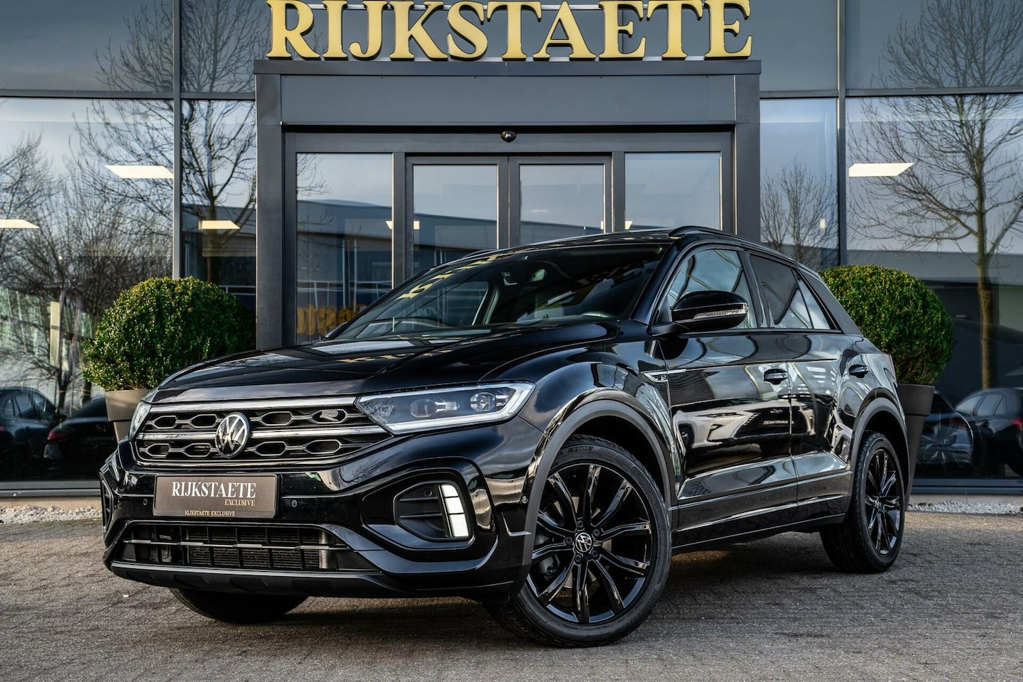 Volkswagen T-Roc - 1.5 TSI R-Line|PANO|CAMERA|ACC|18''|VIRTUAL - AutoWereld.nl