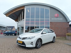 Toyota Auris Touring Sports - 1.8 Hybrid executive