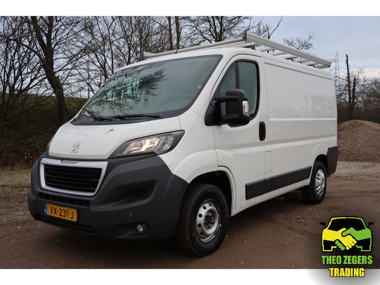 Peugeot Boxer - 330 2.2 HDI L1H1 XR 330 2.2 HDI L1H1 XR - AutoWereld.nl