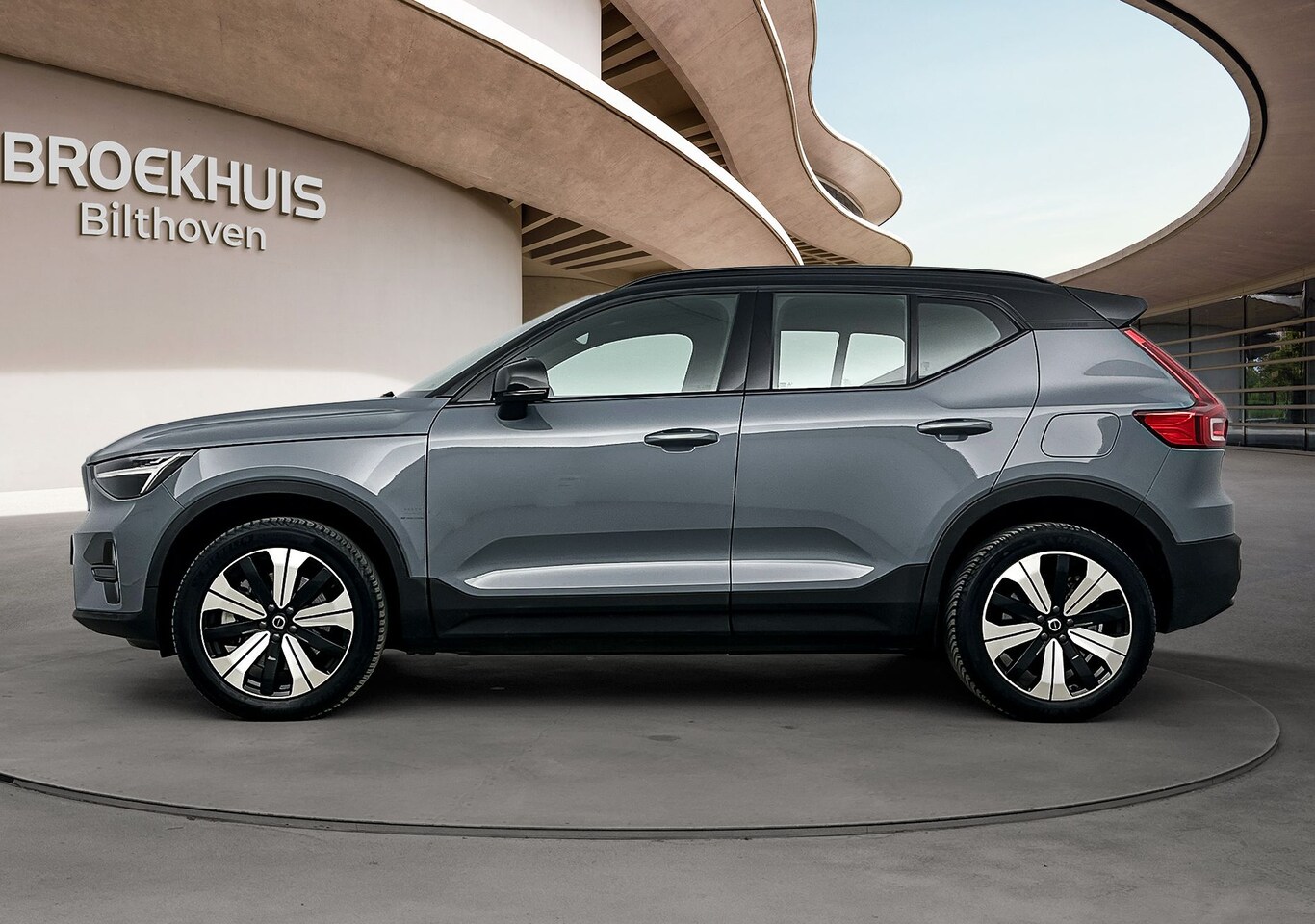 Volvo XC40 - Recharge Core 70 kWh | PDC + Camera | Trekhaak | Navi | Apple Carplay | Cruiscontrol | - AutoWereld.nl