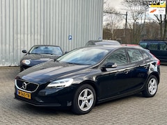 Volvo V40 - 2.0 D2 120pk / LED Koplampen / Navi / Cruise / Trekhaak