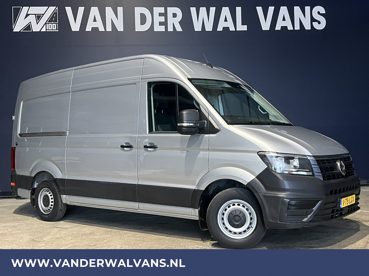 Volkswagen Crafter - 2.0 TDI 141pk L3H3 L2H2 Euro6 Airco | Camera | Apple Carplay | Cruisecontrol Android Auto, - AutoWereld.nl