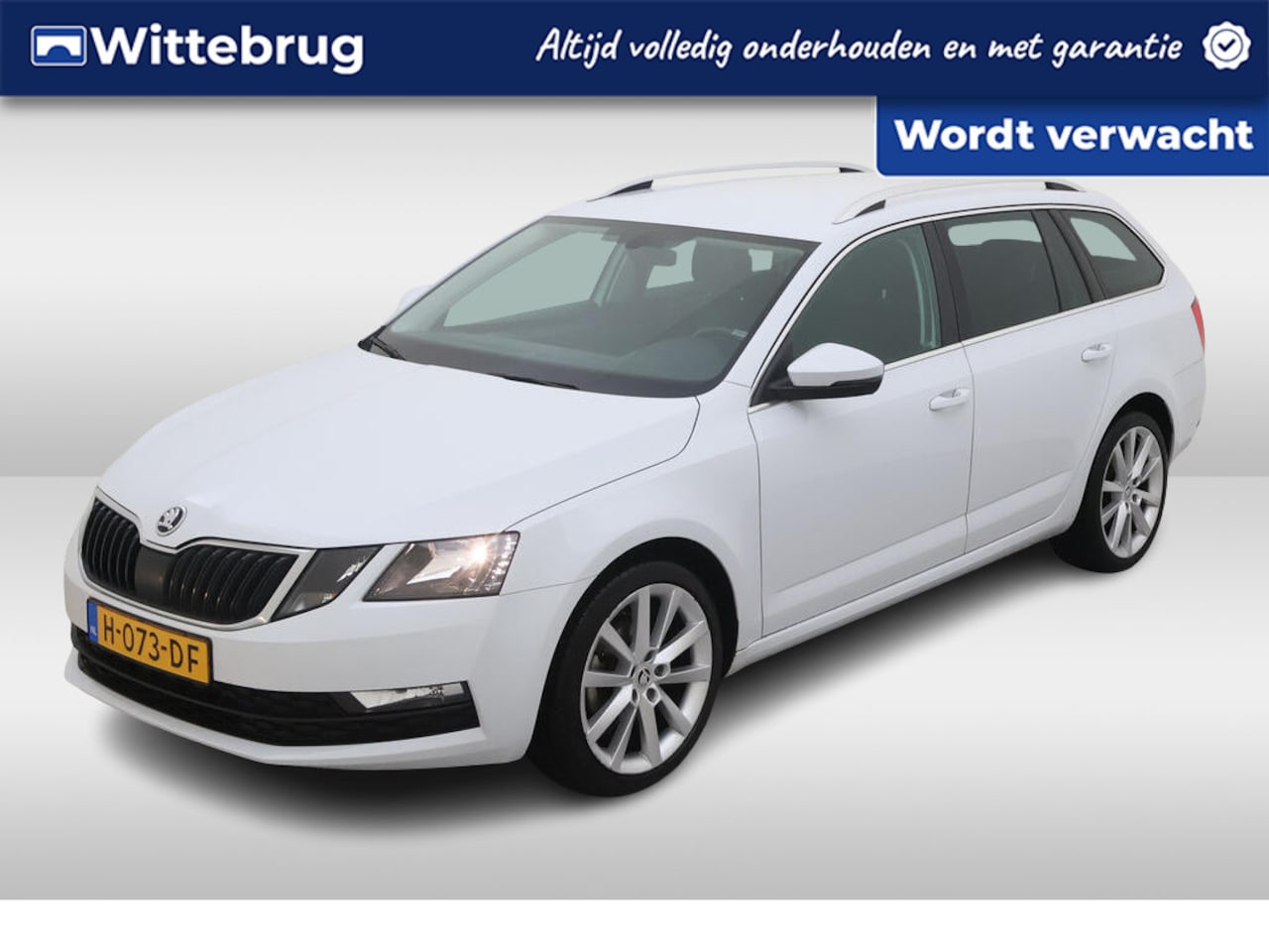 Skoda Octavia Combi - 1.0 TSI Greentech Business Edition / Navigatie / Climate controle/ Parkeersensoren achter/ - AutoWereld.nl