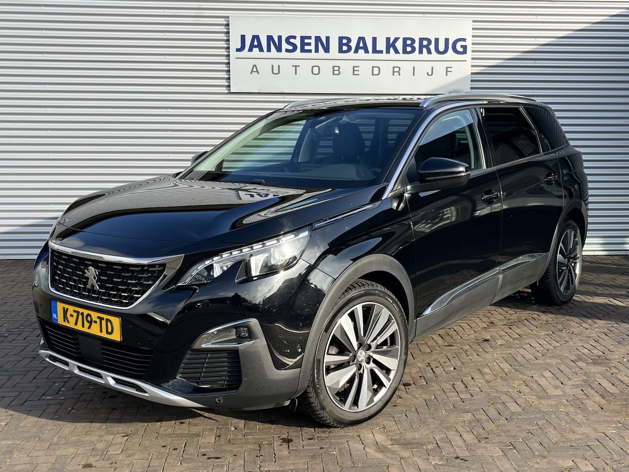 Peugeot 5008 - 1.2 PureTech Blue Lease Premium Avantage 7 persoon - AutoWereld.nl