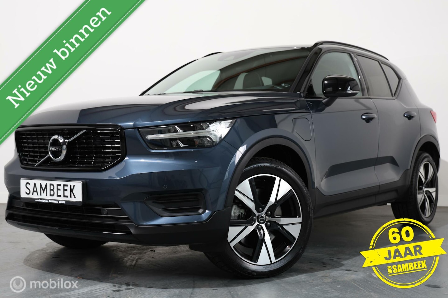 Volvo XC40 - 1.5 T5 Recharge R-Design - CAMERA - WINTERPACK - NAVI - AutoWereld.nl