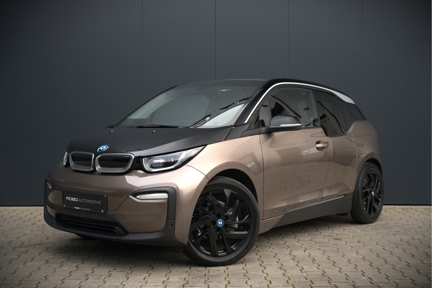 BMW i3 - Executive Edition 120Ah 42 kWh | Harman Kardon | Leer | Warmtepomp | Cruise Control | Navi - AutoWereld.nl