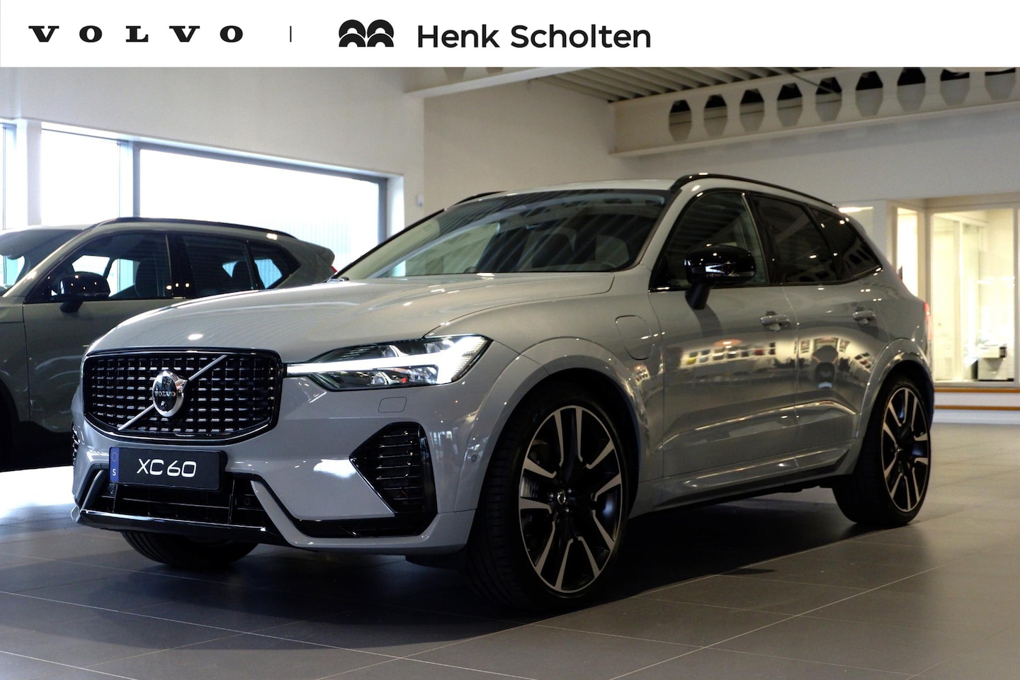 Volvo XC60 - T8 Plug-in hybrid AWD AUT8 455PK Ultra Dark, 740 Vapour Grey Metallic, Nappa Leder met Ven - AutoWereld.nl