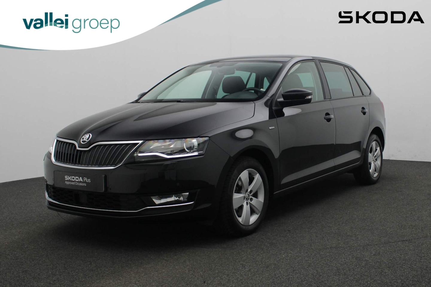 Skoda Rapid Spaceback - 1.0 TSI 110PK Greentech Clever | Pano | Navi | Stoelverwarming | Parkeersensoren voor/acht - AutoWereld.nl