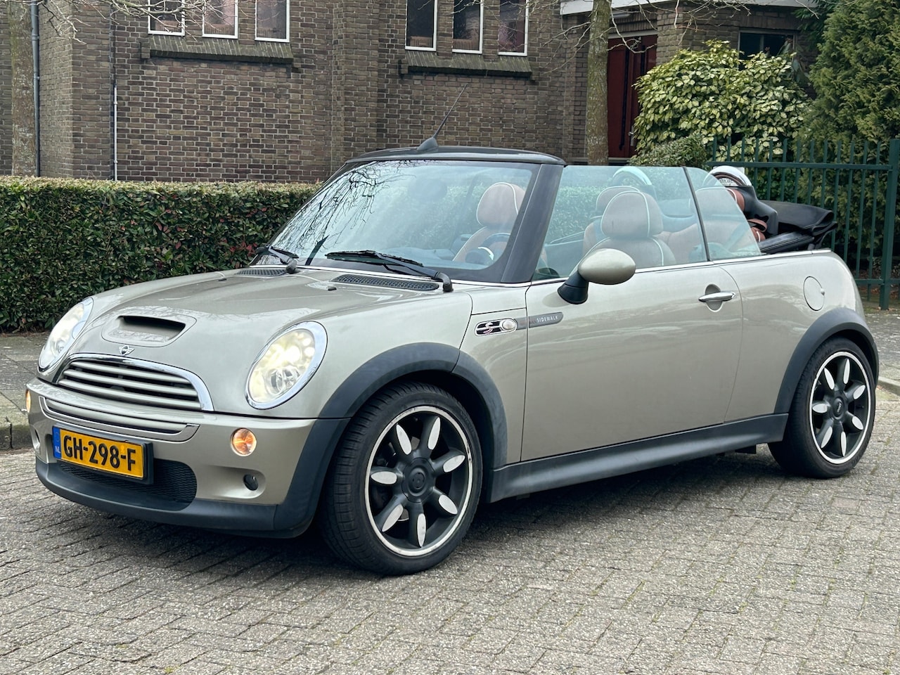 MINI Cabrio - Mini 1.6 Cooper S Sidewalk 2007! Uniek! Youngtimer! Leer! NAP! Xenon! Stoelverwarming! PDC - AutoWereld.nl