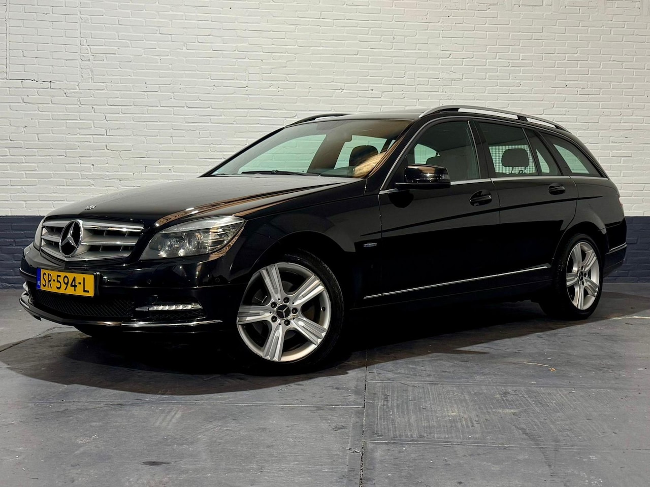 Mercedes-Benz C-klasse Estate - 250 CGI BlueEFFICIENCY Avantgarde Schuifdak Stoelverwarming - AutoWereld.nl