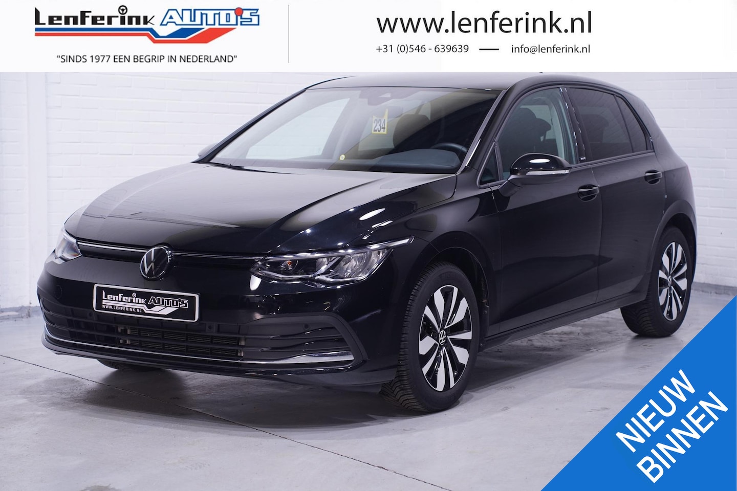 Volkswagen Golf - 2.0 TDI Life Apple Carplay 3 Zone Clima Camera PDC v+a Stuur- en stoelverwarming Navi - AutoWereld.nl