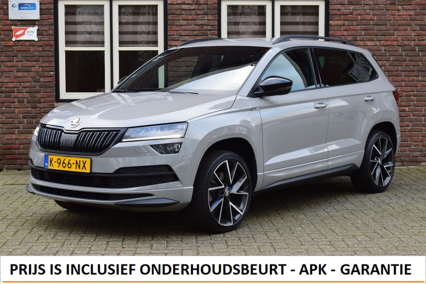 Skoda Karoq - 1.5 TSI ACT DSG Aut. Sportline | Trekhaak | Camera | Keyless - AutoWereld.nl