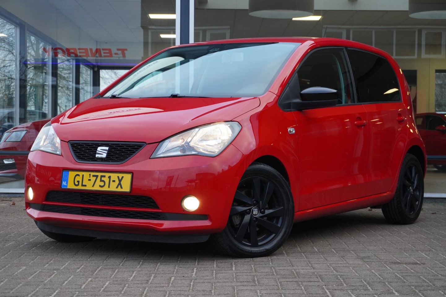 Seat Mii - 1.0 Sport Connect | 5deurs | Airco | Seat sound | Vol opties | elek. pakket | Inruil mogel - AutoWereld.nl