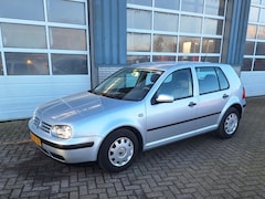 Volkswagen Golf - 1.4-16V