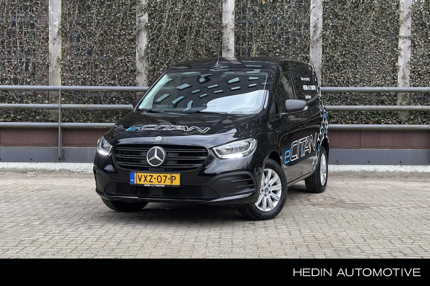 Mercedes-Benz eCitan - L1 Pro | Parkeerpakket | Trekhaak | Stuur en Stoelverwarming | Climate Control - AutoWereld.nl