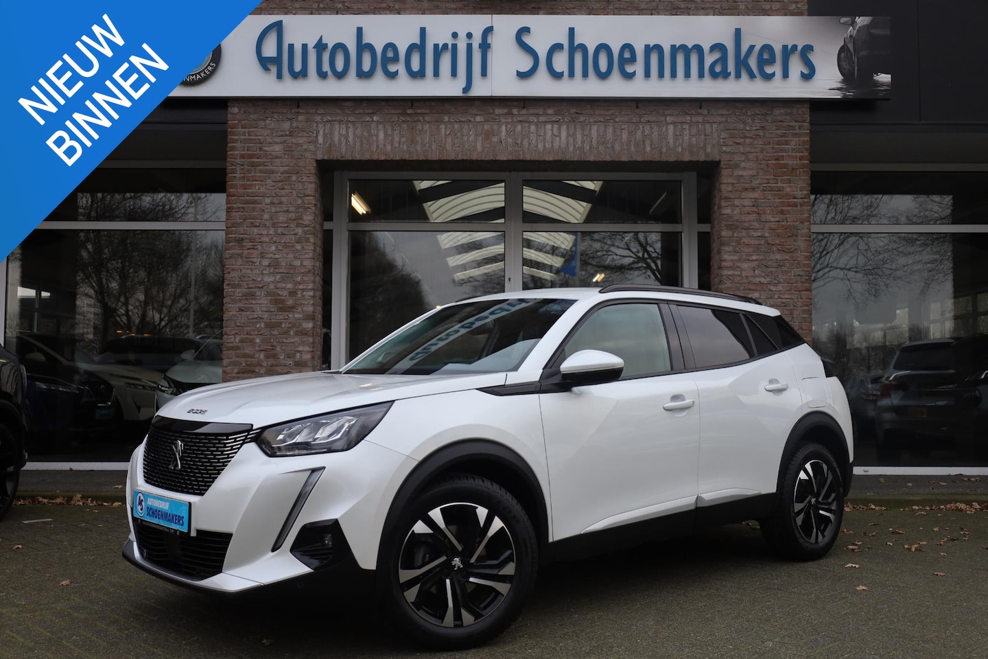 Peugeot 2008 - 1.2 PureTech Allure Pack CAMERA 3D/i-COCKPIT CARPLAY CRUISE DAB NAVI 2xPDC DEALER-ONDERHOU - AutoWereld.nl