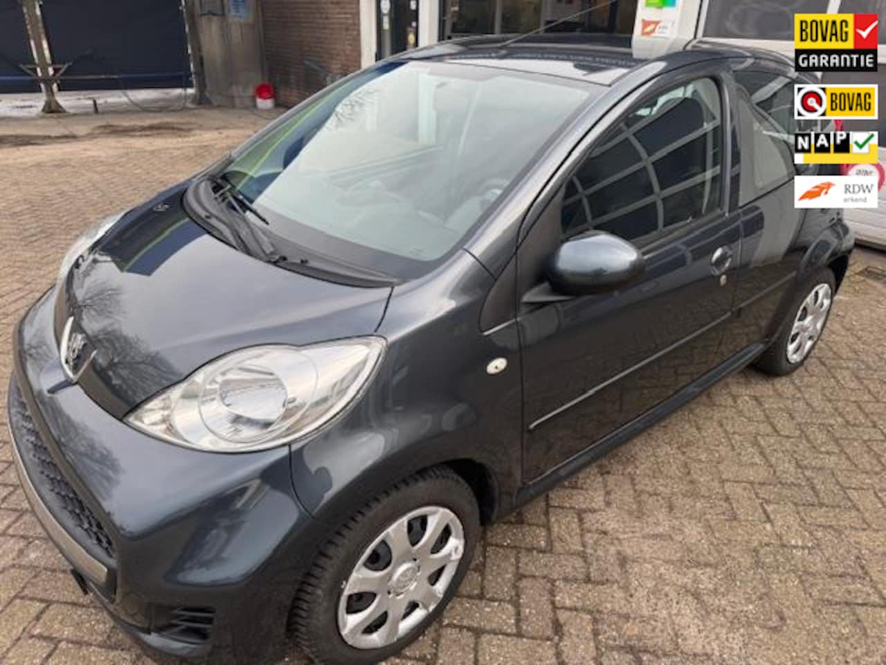 Peugeot 107 - 1.0-12V XS 1.0-12V XS - AutoWereld.nl