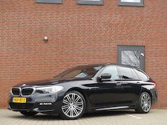 BMW 5-serie Touring - 530i M-Sport / Carbon zwart / Dealer onderhouden